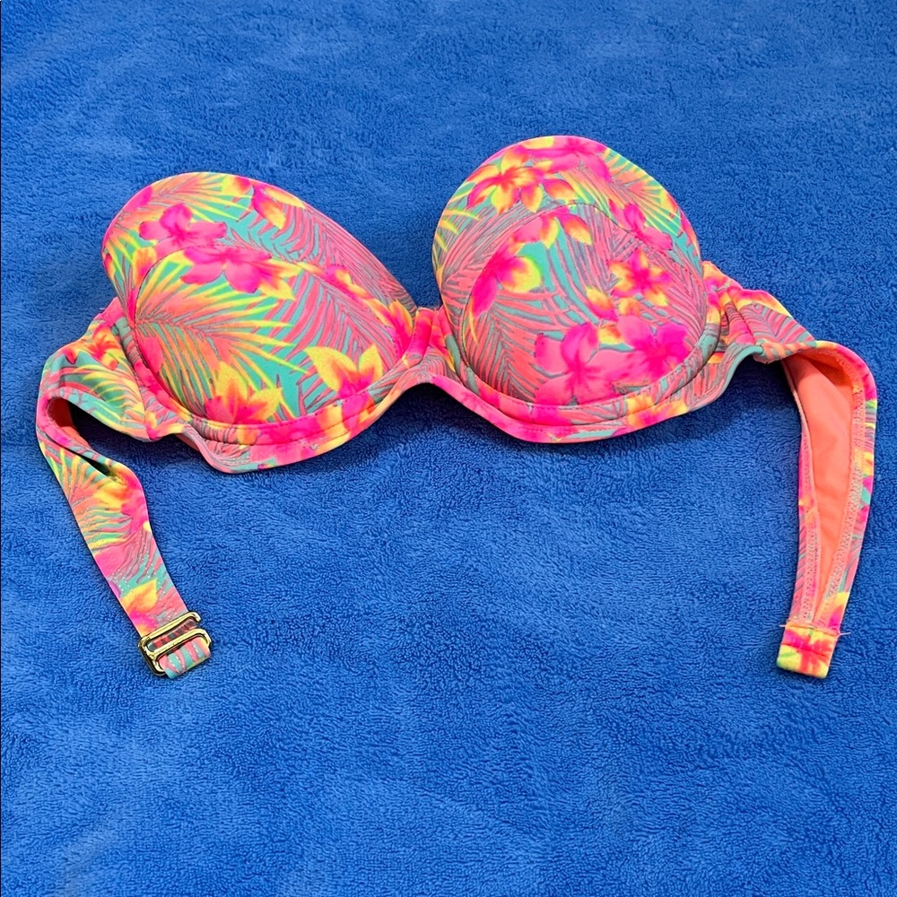 🎉FREE w/ Purchase🎉 Bikini Top (Push-Up)